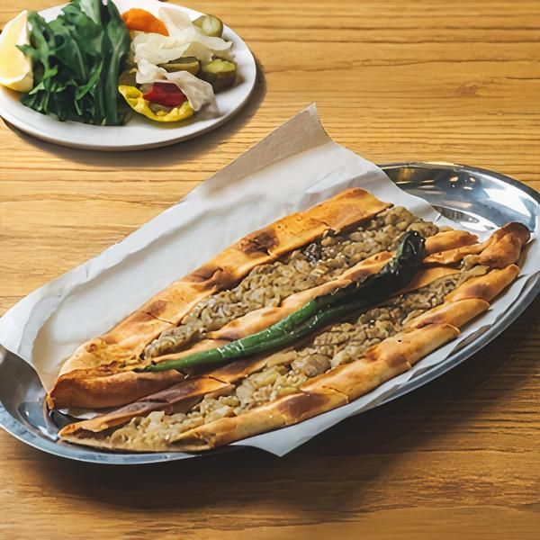 Köz Patlıcanlı Pide